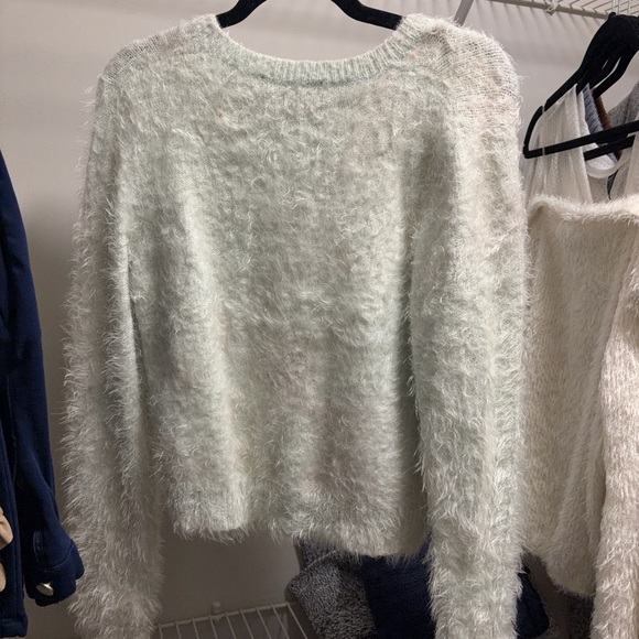 Forever 21 Sweaters - Forever 21 Cream Fuzzy Crew Neck Sweater